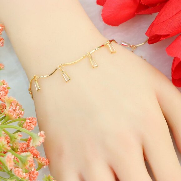 "New Beautiful Design Bracelet for Women/Girls, Gift, B810 - Picture 3 of 10